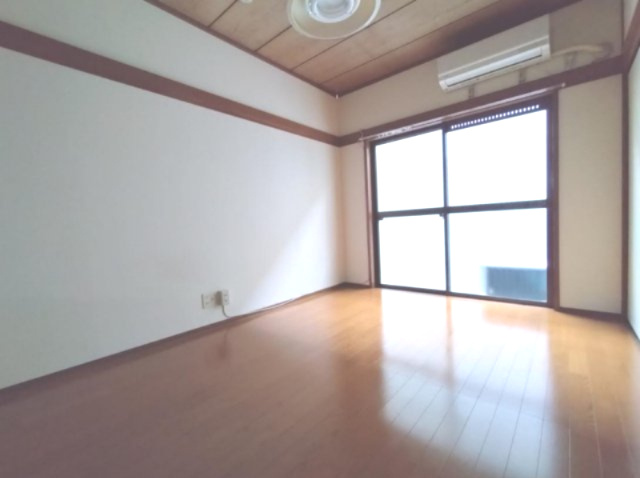 【居間・リビング】 | マンション渡辺