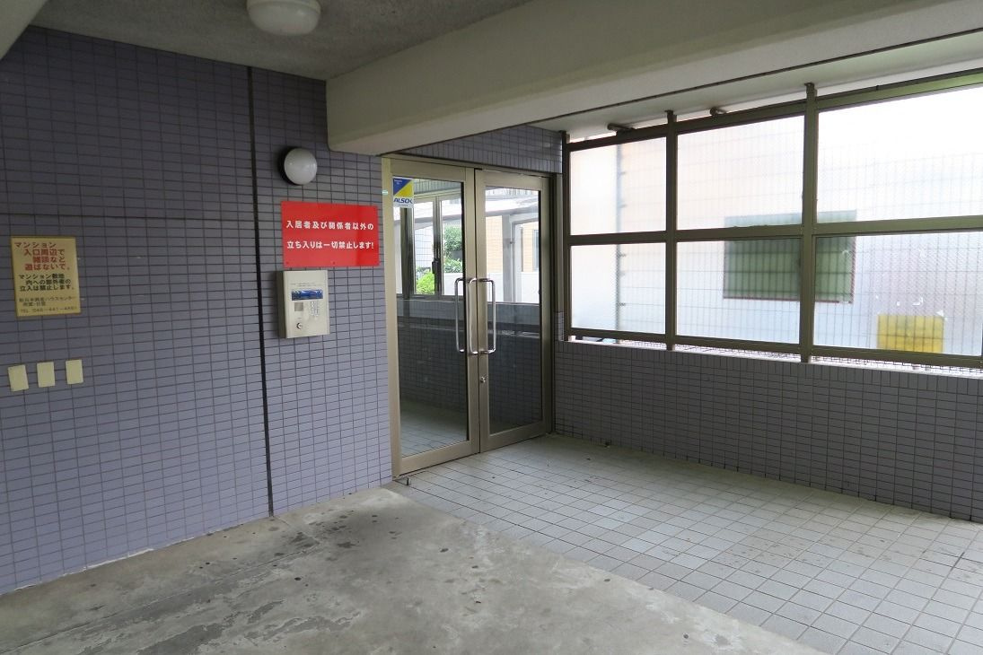 ブルームライフ市川のロビー