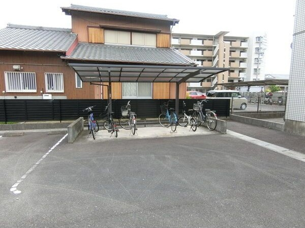 ルーチェ石浜　　 刈谷市近郊の賃貸はクラスホーム刈谷店の駐車場