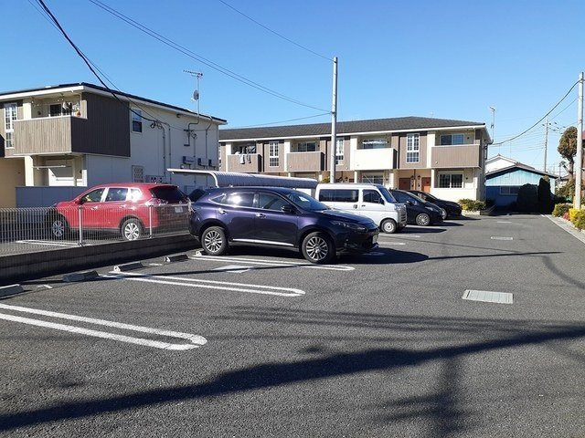 クレメント　ブリッサⅠの駐車場