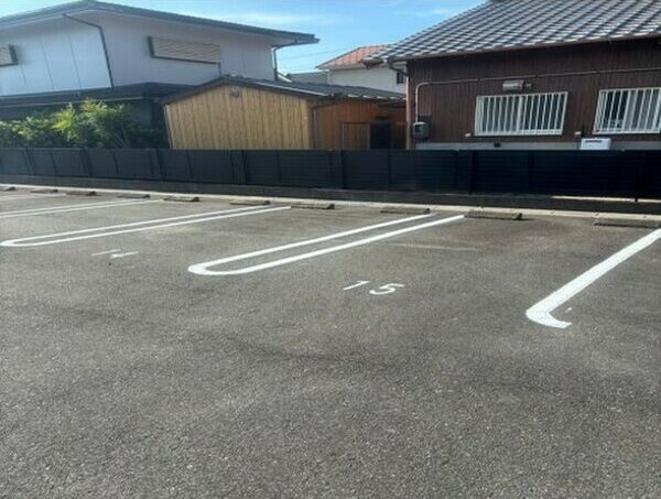 ルーチェ石浜　　 刈谷市近郊の賃貸はクラスホーム刈谷店の駐車場