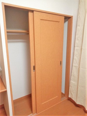 レオパレスカトルセゾン戸田公園の内装
