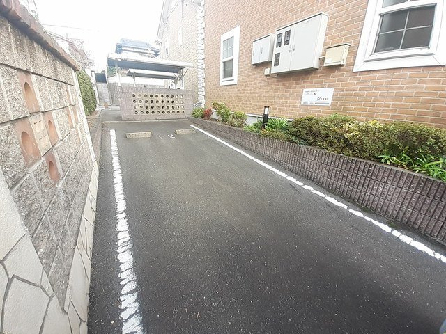 【駐車場】 | プリムローズＧ