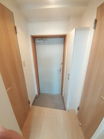 ラ　フローラの玄関