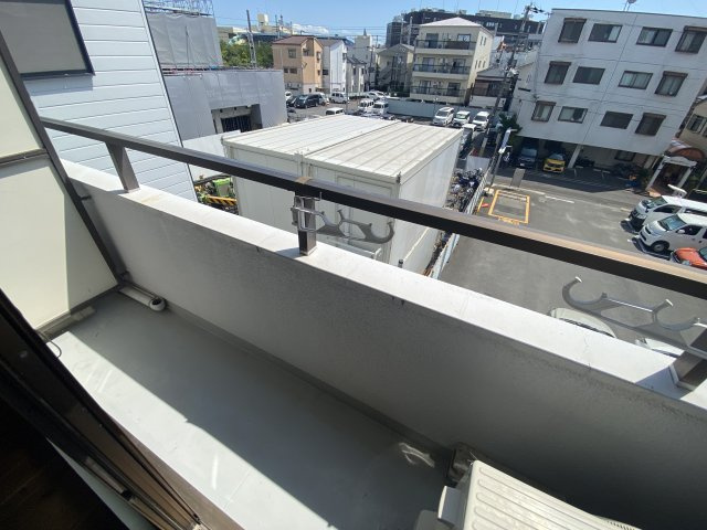 【バルコニー】 | フルグランデ日向町 | 陽当たり良好なバルコニーです