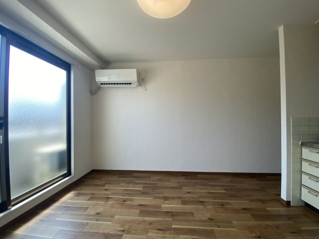 【洋室】 | フルグランデ日向町 | 個人の部屋や寝室として使える洋室です