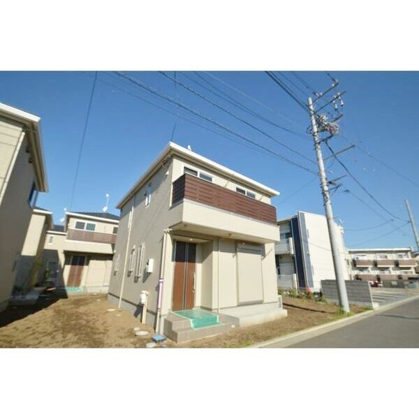 藤沢市本鵠沼２丁目の一戸建ての外観