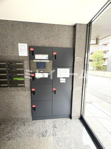 ルーブル多摩川伍番館のエントランス
