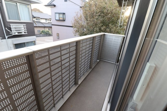 熊本市西区池亀町のアパートのバルコニー