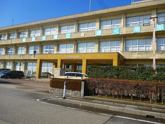 プール・トゥジュールＣの周辺|砺波南部小学校まで1800m