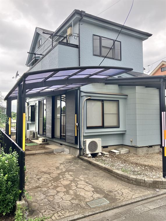 並木町戸建の駐車場