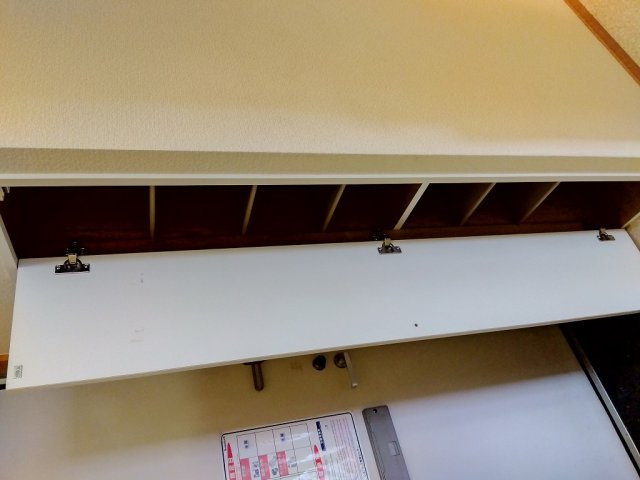 レオパレスグランヴィル琴似の内装|シューズボックス