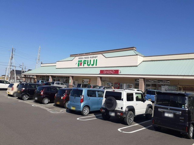 フィオーレ　政枝　Ｄの周辺|フジ本郷店様まで550m