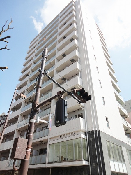 スパシエ　八王子　クレストタワーの外観