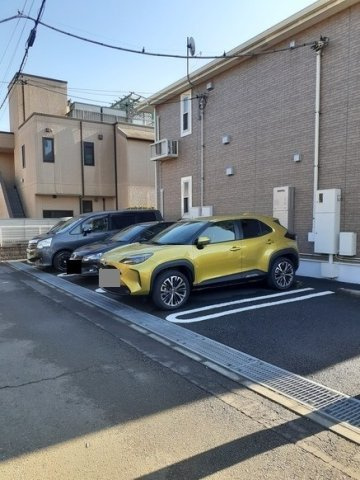 ベルメゾンの駐車場
