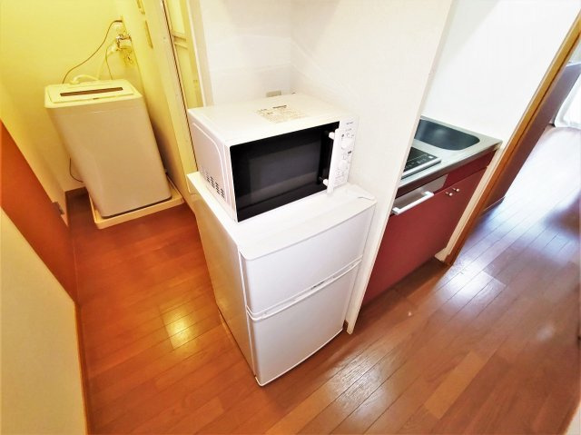レオパレスえむてぃーのキッチン|設備仕様は号室により異なる為、現況を優先致します。