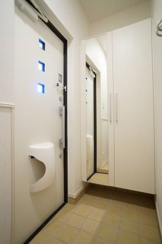 グランツＹＨ　Ⅲの玄関