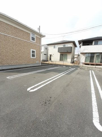 ル・プランタンＡの駐車場