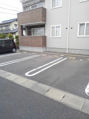 アルモニー中野　Ｂ棟の駐車場