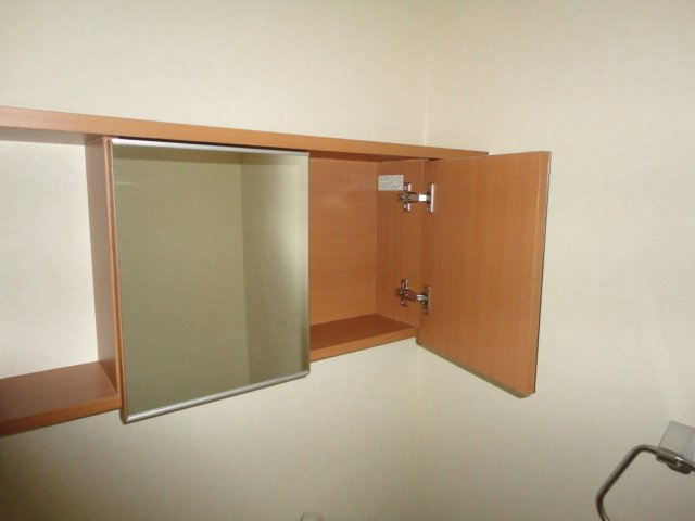 サンコート瀬戸　Ⅱの収納|トイレ収納