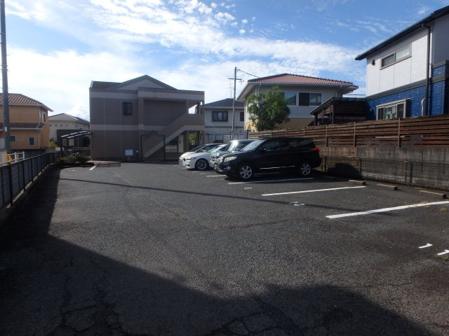 ウィステリアコート田ノ上Ⅱの駐車場|田ノ上　１K