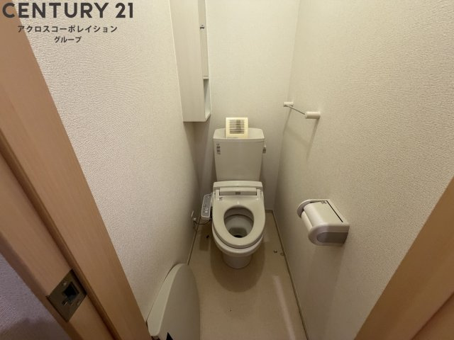 ウォシュレット付きのトイレです♪