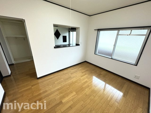 ガーデンヒルズ城南Ⅵの居間・リビング