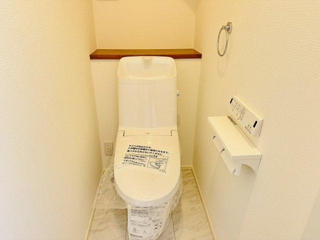 八王子市　上柚木　新築一戸建て　３期のトイレ|～暖房温水洗浄機能付きトイレ　冬場は特に嬉しい機能ですね～