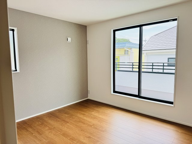 八王子市　上柚木　新築一戸建て　３期の寝室|～2階バルコニーに面している7.0帖の主寝室です～