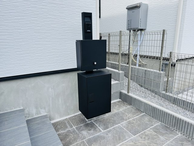 八王子市　上柚木　新築一戸建て　３期の設備|～不在時の荷物受け取りに大変便利な宅配BOX～