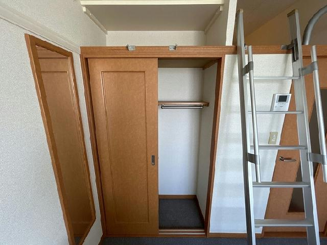 レオパレスプレステージの収納