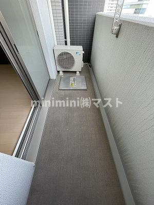 パークフラッツ野田阪神駅前のバルコニー