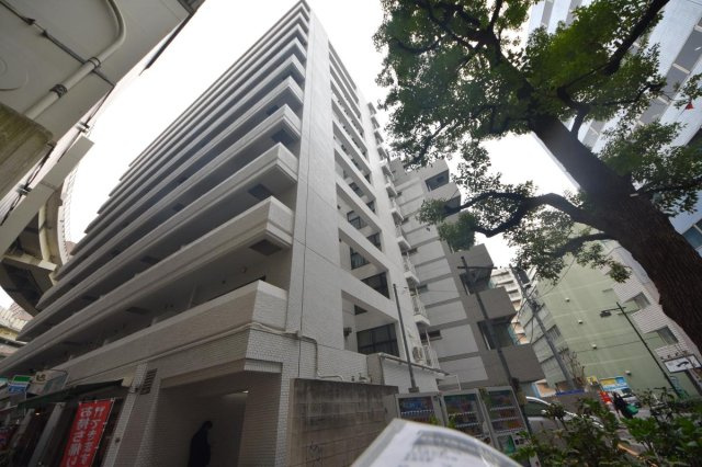 秀和日本橋箱崎レジデンスの外観