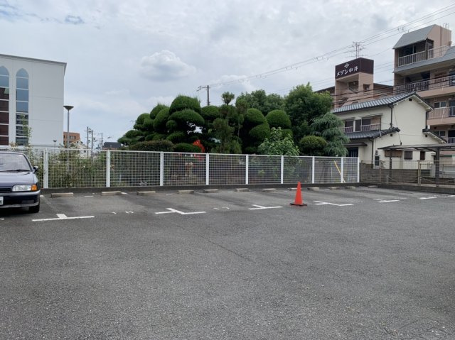 ラヴェールミナミの周辺
