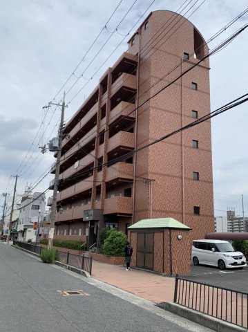 ラヴェールミナミの外観
