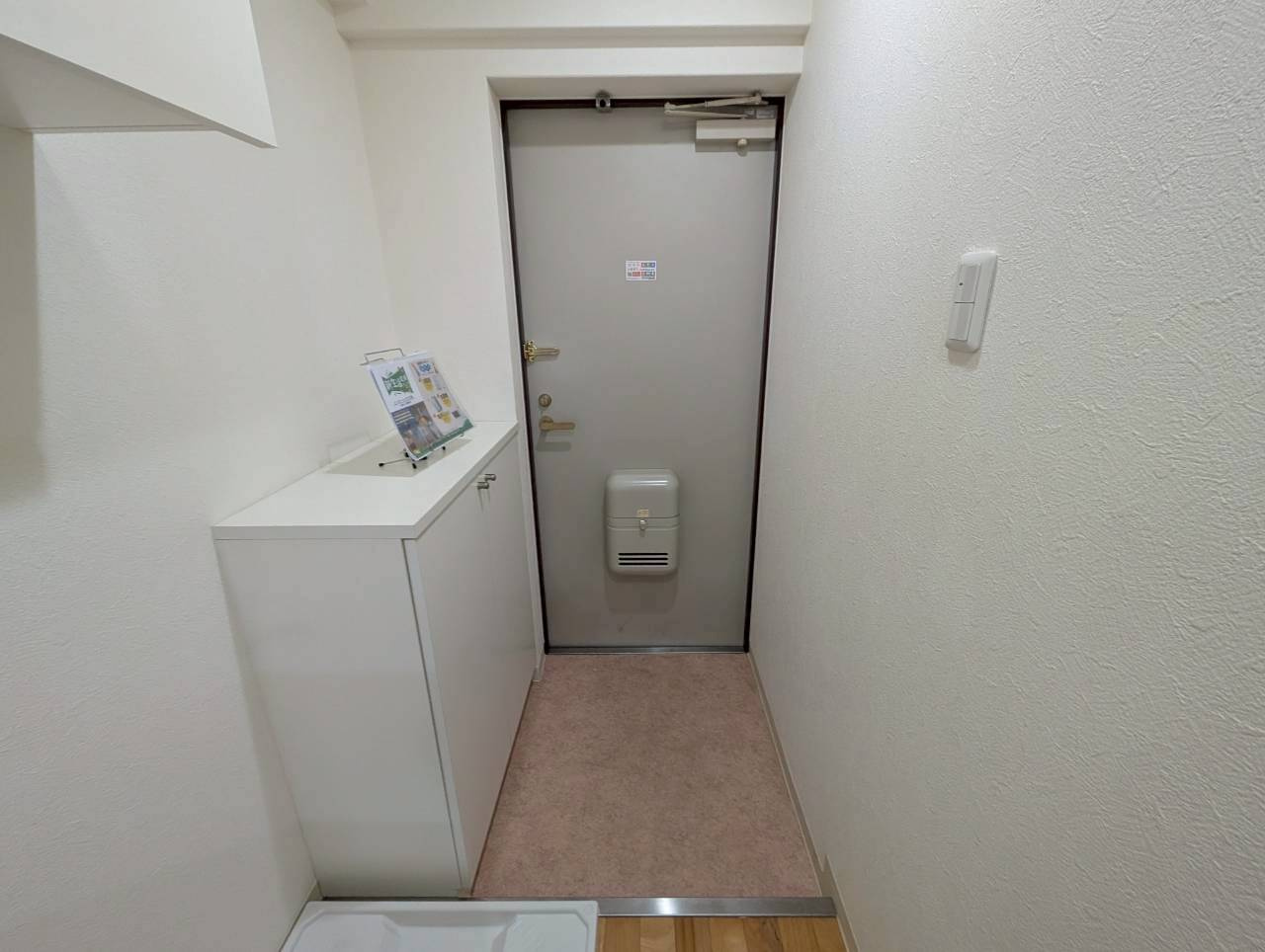 ハッピーハウス川西の玄関