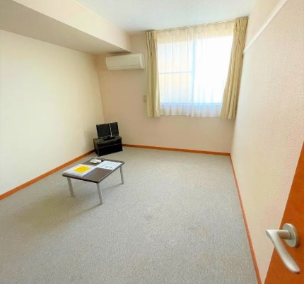 メゾンエスエスの居間・リビング