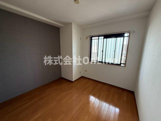 八尾市桜ヶ丘３丁目の賃貸マンションの寝室