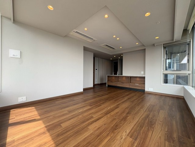 グランドメゾン新梅田タワー THE CLUB RESIDENCEの内装|リビング
