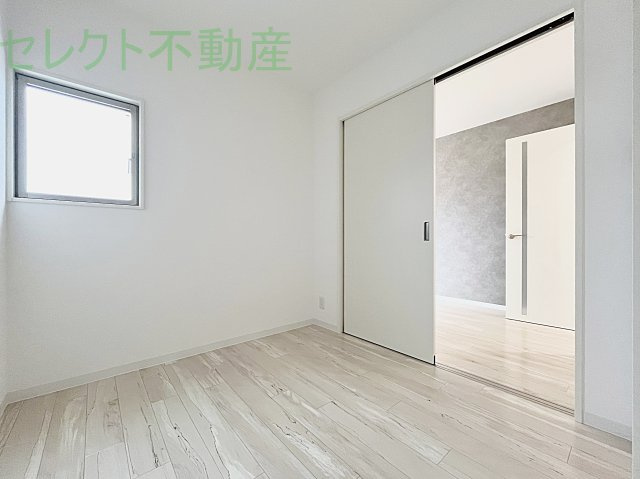 fika栄生(フィーカサコウ)の洋室