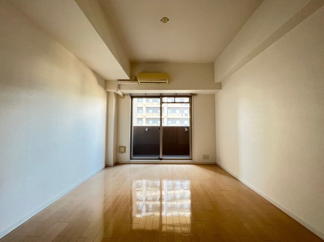 S-RESIDENCE難波EASTの居間・リビング