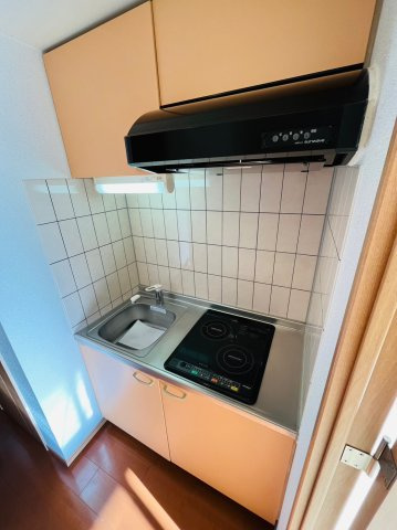 仲介手数料0円！！エコロジー栄レジデンスのキッチン