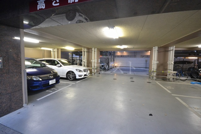 ＳＷＩＳＳ梅田東の駐車場