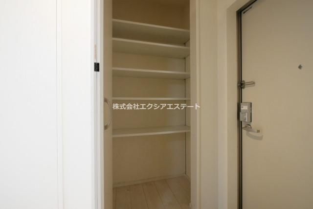 ハーモニーテラス杉本Ⅱの収納