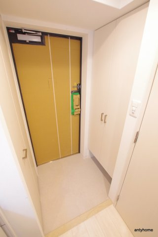 エスリード京橋セントラル　仲介手数料無料の玄関