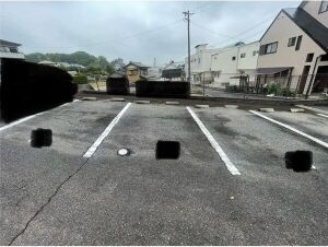 Villa元屋敷の駐車場