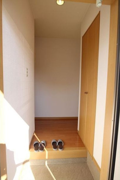 スプリングコート香久山の玄関