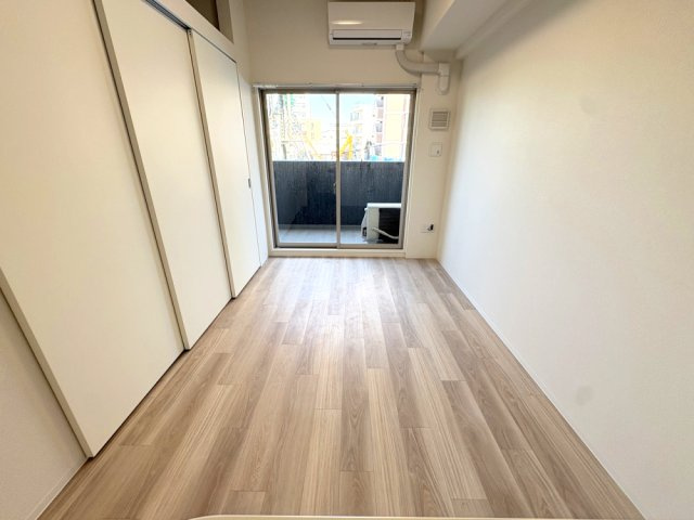 【居間・リビング】プレリスＮＥＯ大阪十三エルヴィオン