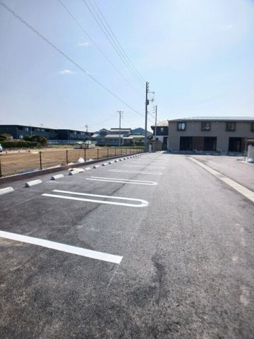 クレールガーデン　Ⅰの駐車場