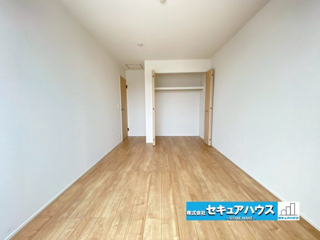 【同施工物件ご案内可能】東海市養父町南堀畑　全2棟の洋室|【洋室イメージ】
◆お子様のお部屋や主寝室、来客時の宿泊室、趣味のお部屋としてもご利用いただけます♪　　　　　　　　　　　　　　　　　　　　　　　　　　　　　　　　　　　　　　　　　　　　　　　　　　